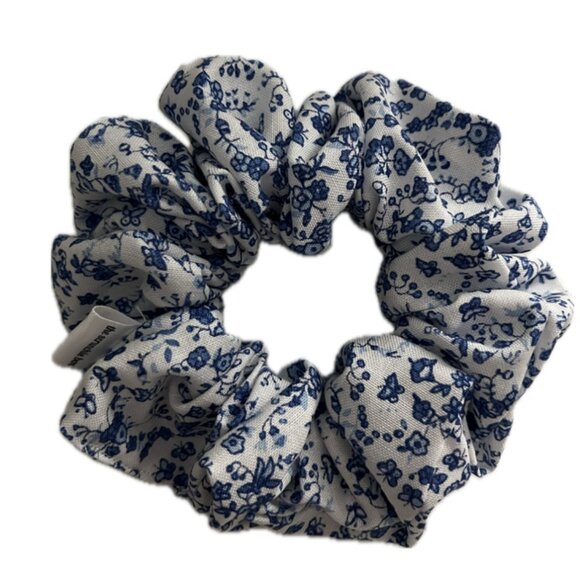 Regular Scrunchie=  Blue & White Floral - Picture 1 of 1
